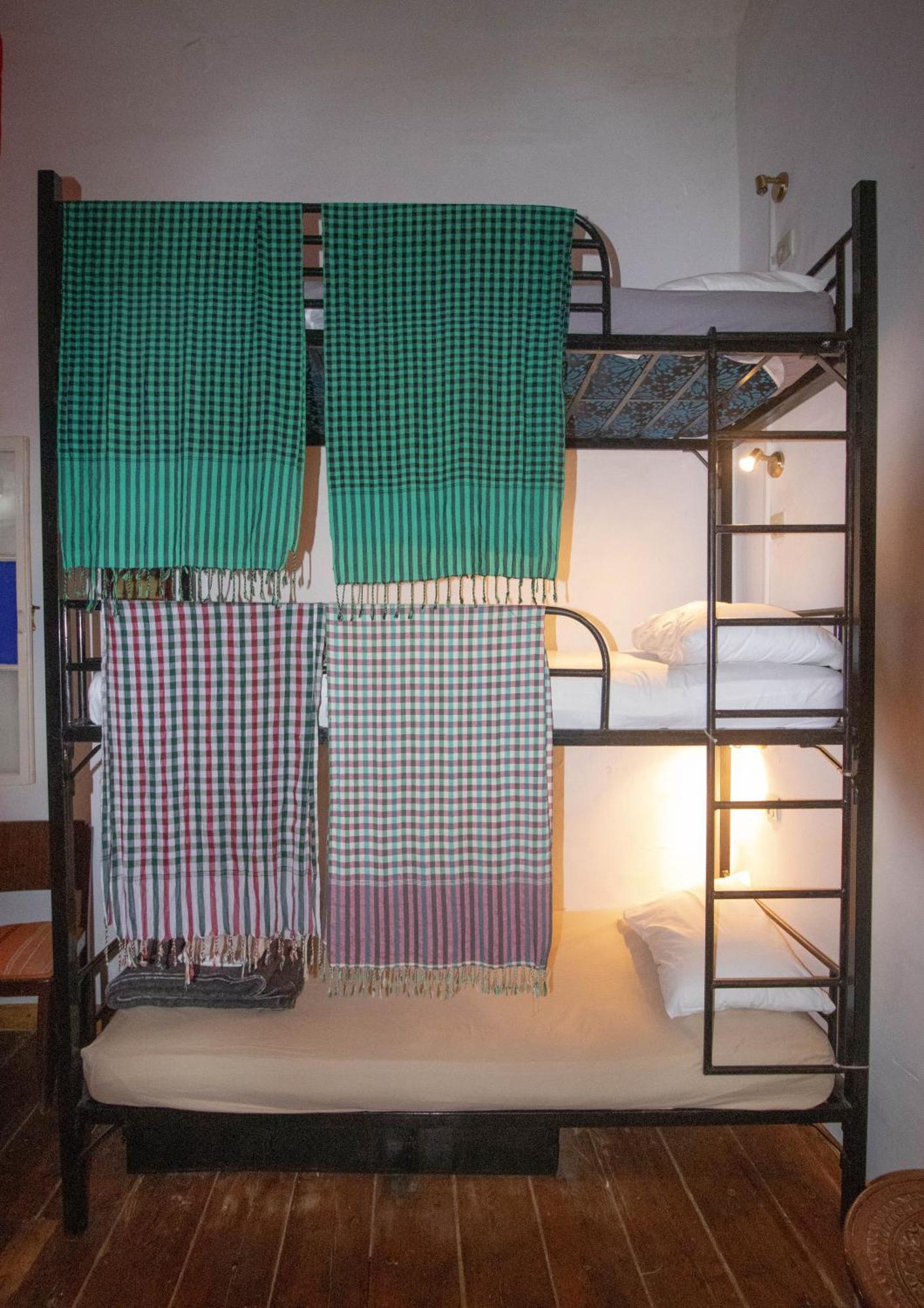 Bayt Alice Hostel Tangier Bagian luar foto
