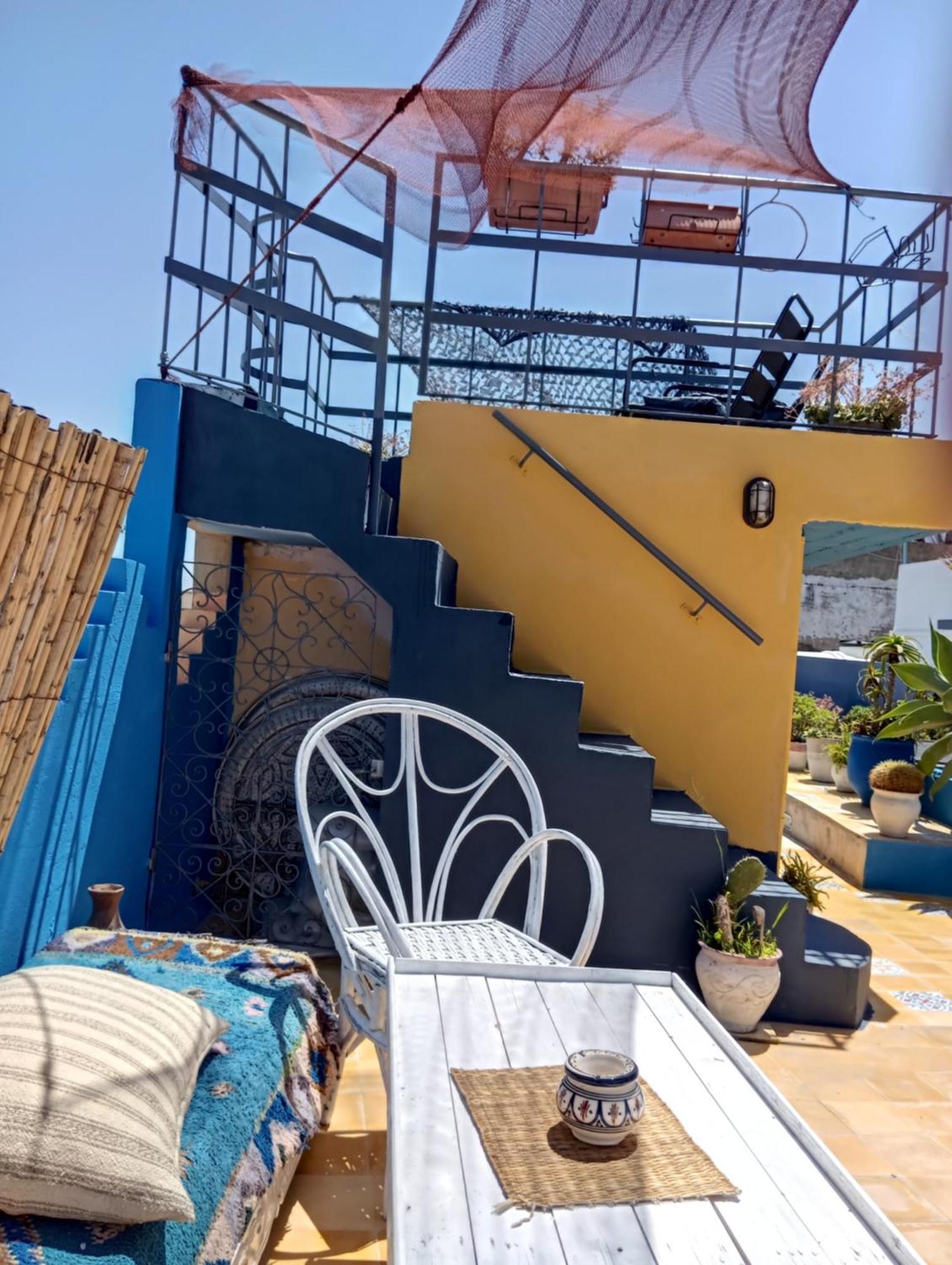 Bayt Alice Hostel Tangier Bagian luar foto